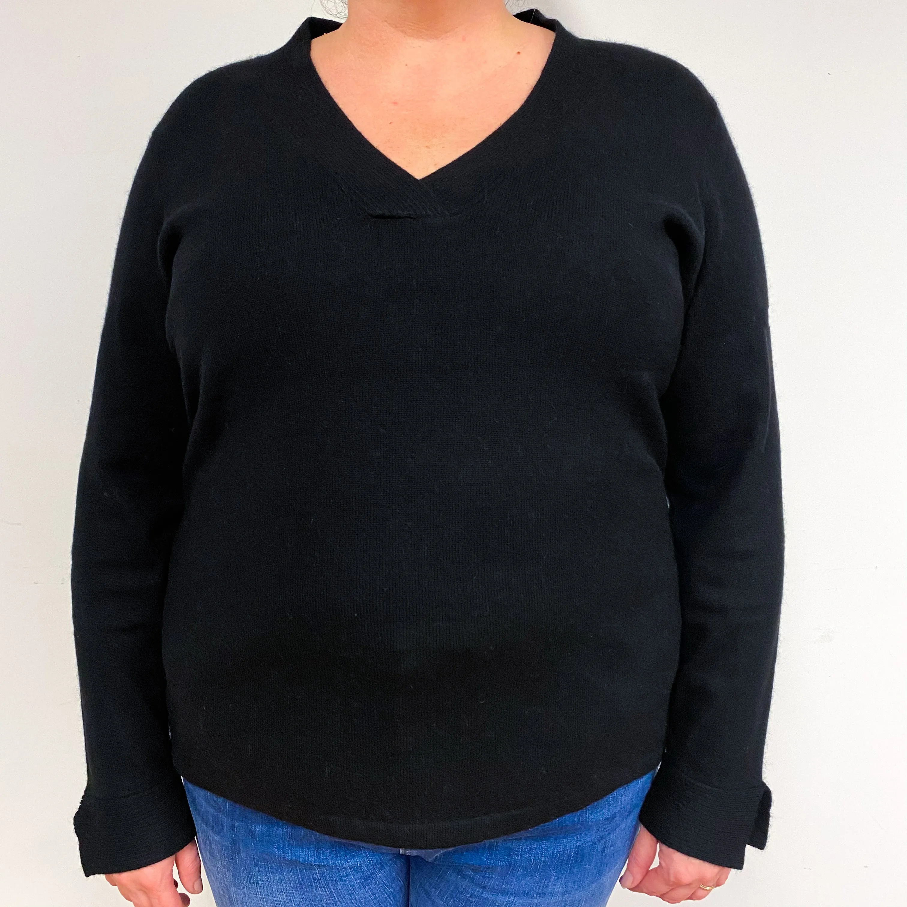 Black Cashmere V-Neck Jumper XXL