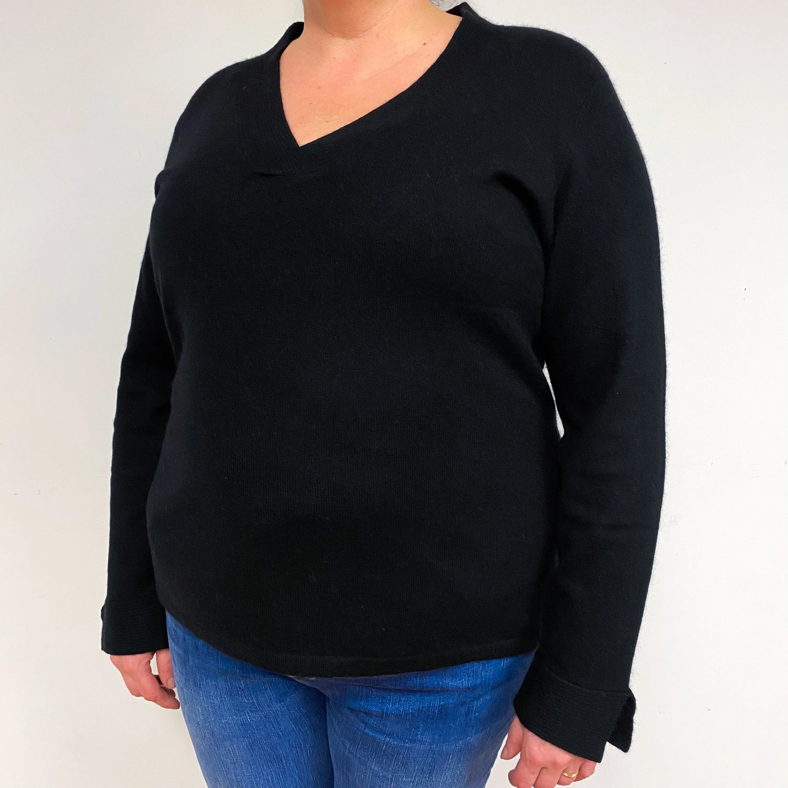 Black Cashmere V-Neck Jumper XXL