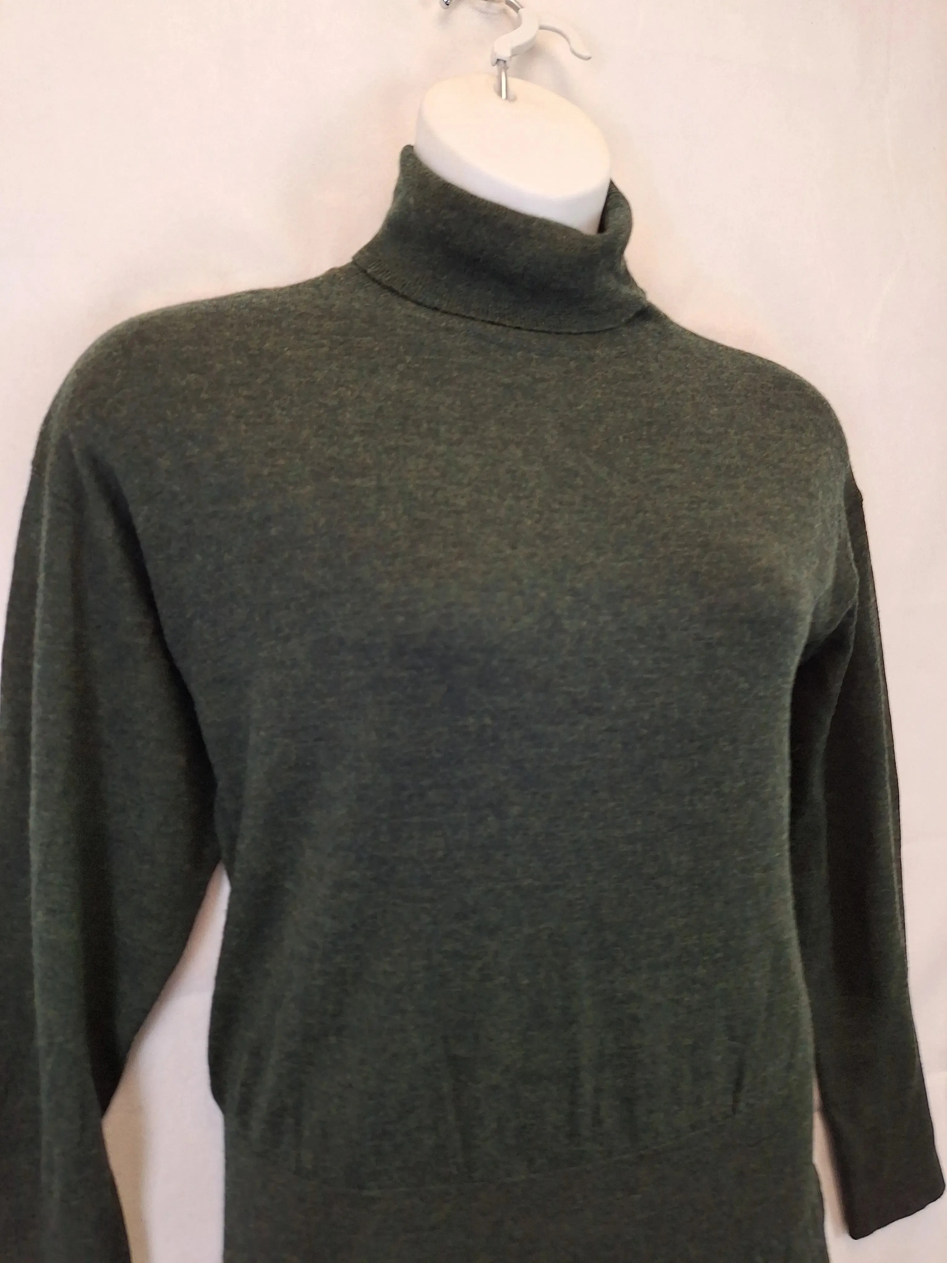 Cable Essential Moss Merino Midi Dress Size L