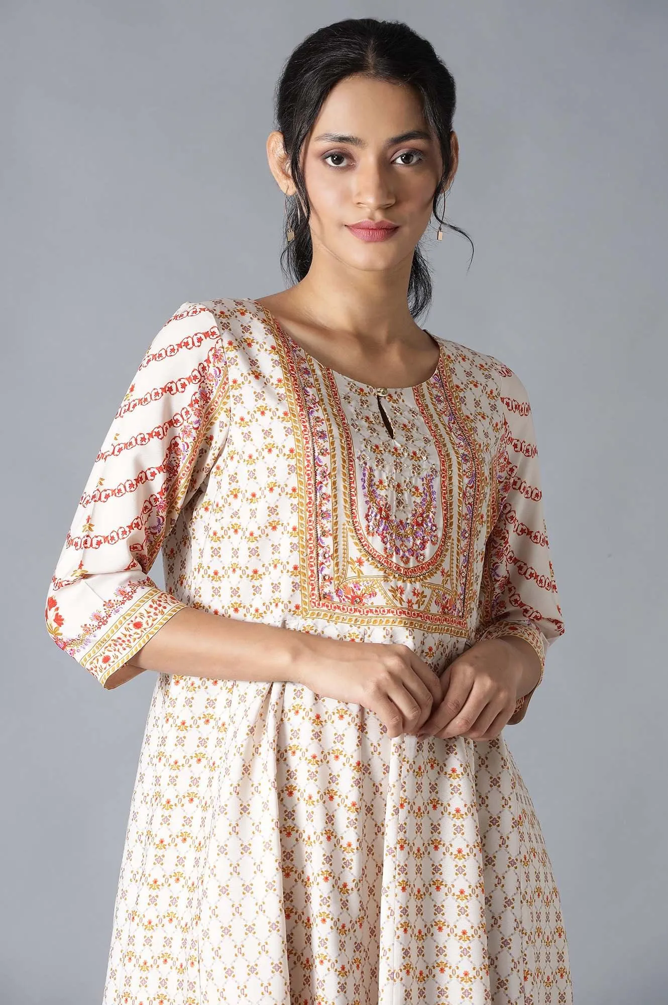 Ecru Embroidered Crepe kurta With Slim Pants And Cotton Dupatta