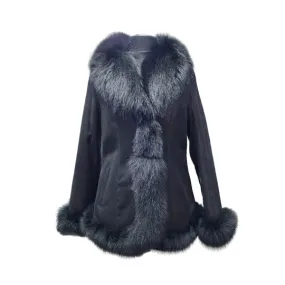 Elegant Black Coat with Plush Fur Trim