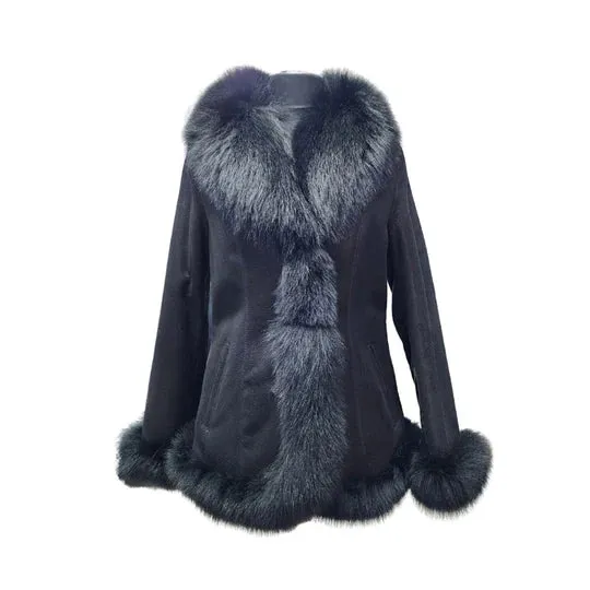 Elegant Black Coat with Plush Fur Trim