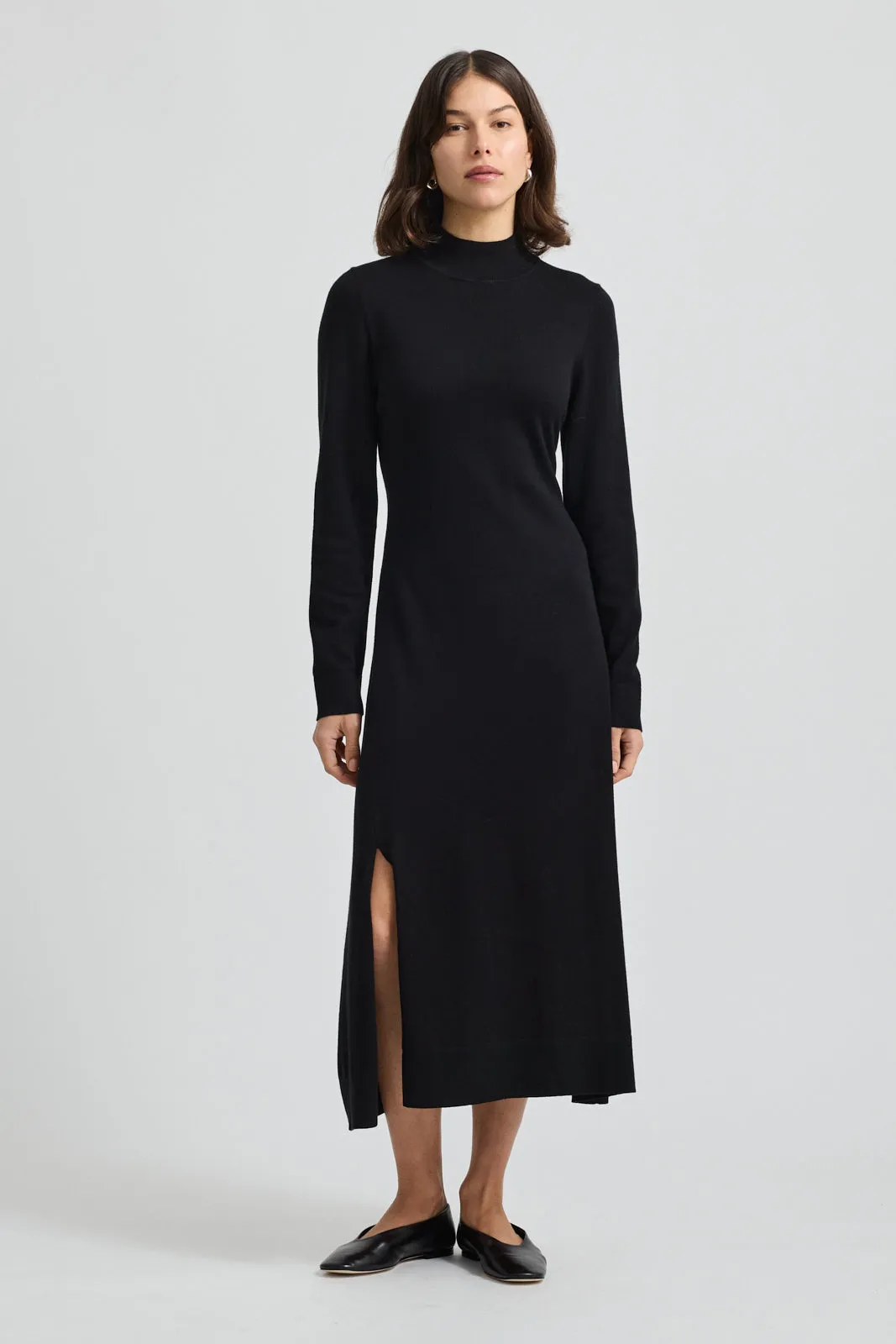 FINE FUNNEL NECK DRESS