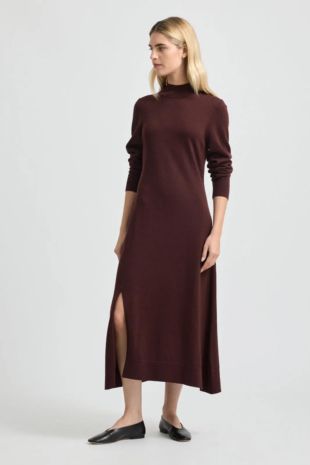 FINE FUNNEL NECK DRESS