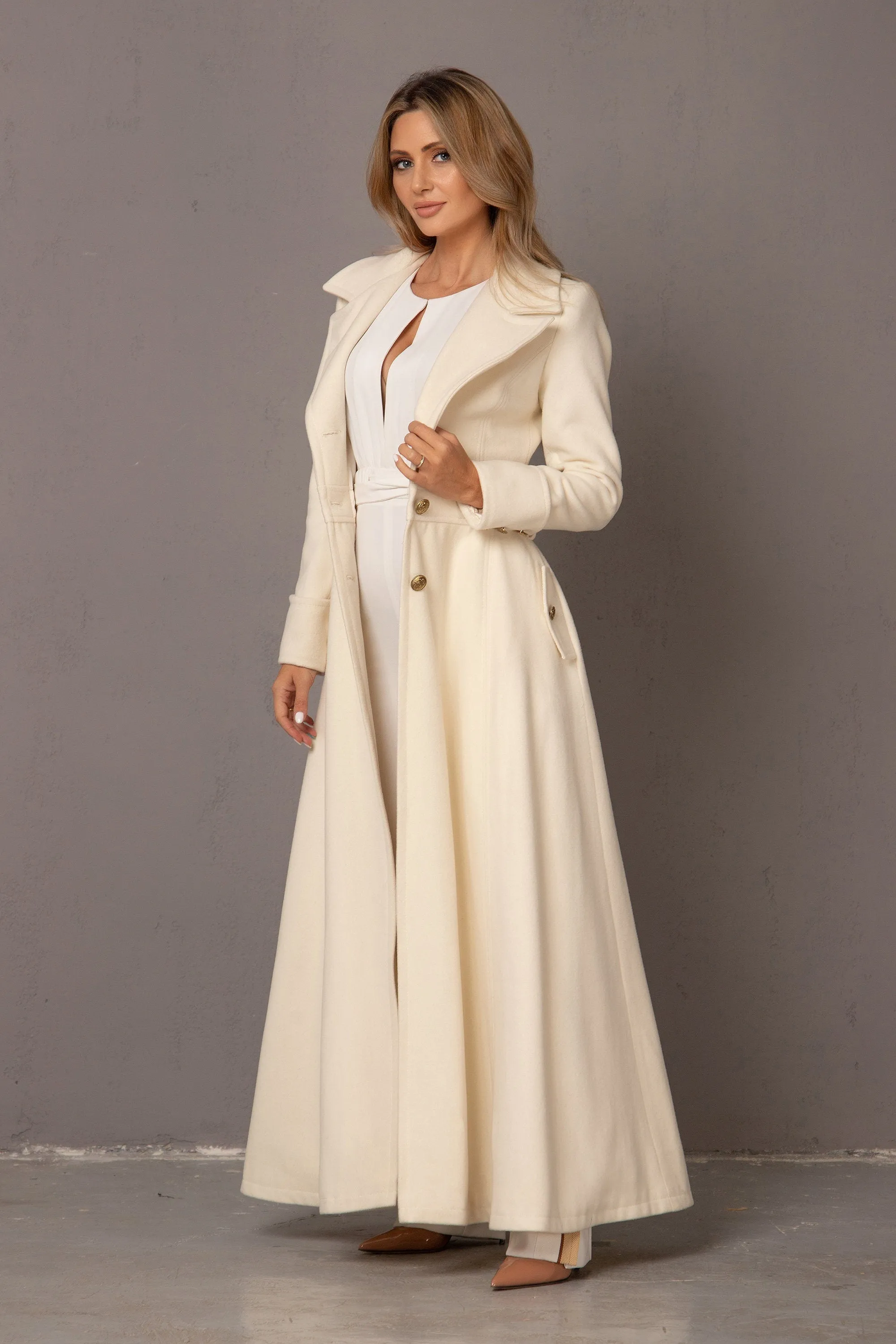 FULL LENGTH CUFFED COAT