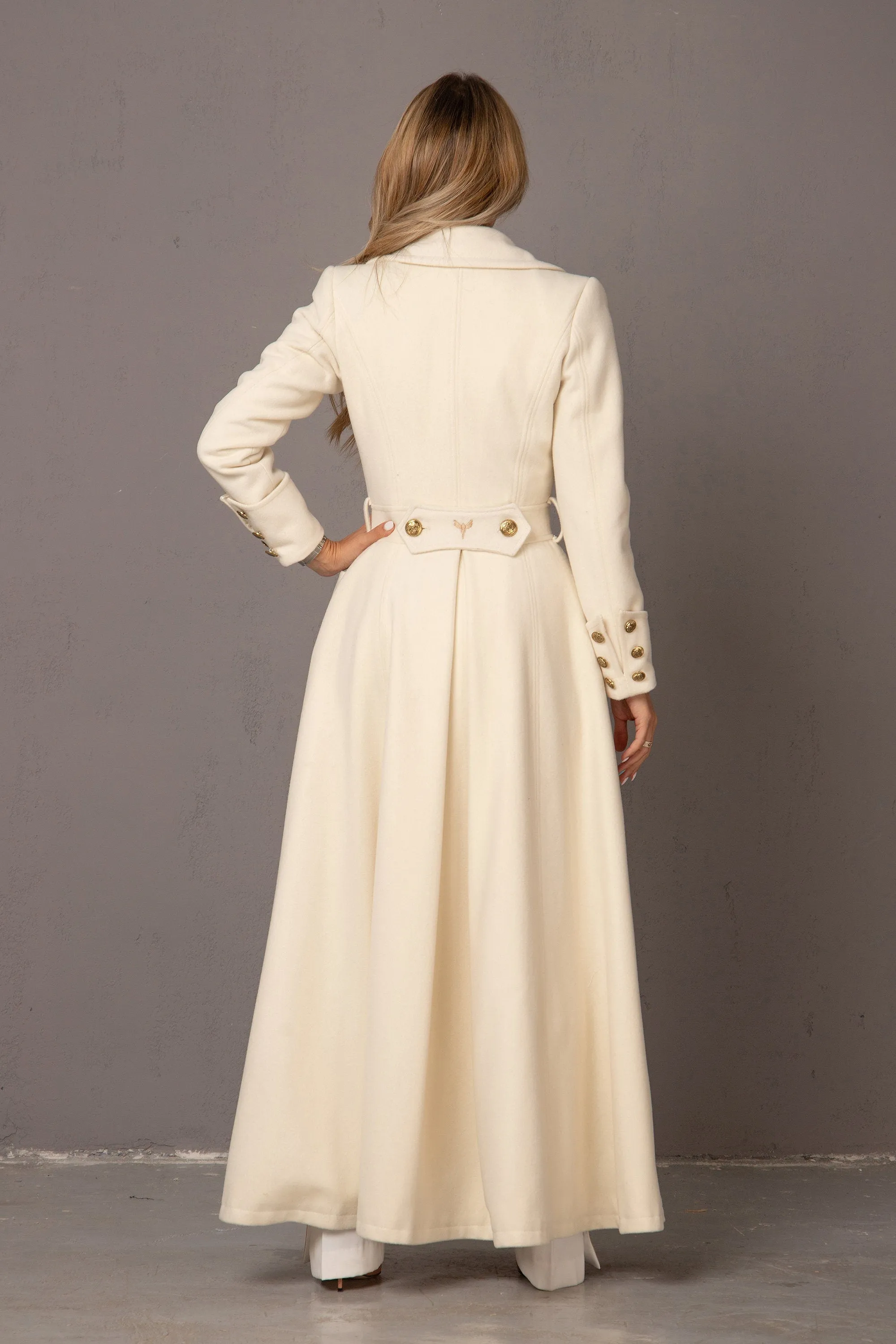 FULL LENGTH CUFFED COAT