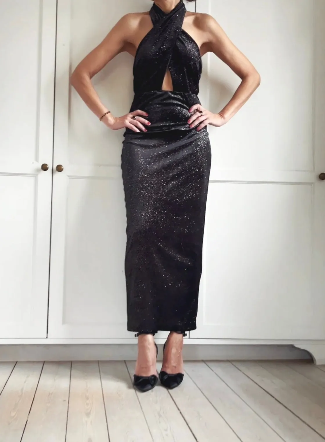 LONG DRESS OPEN BACK - BLACK GLITTER