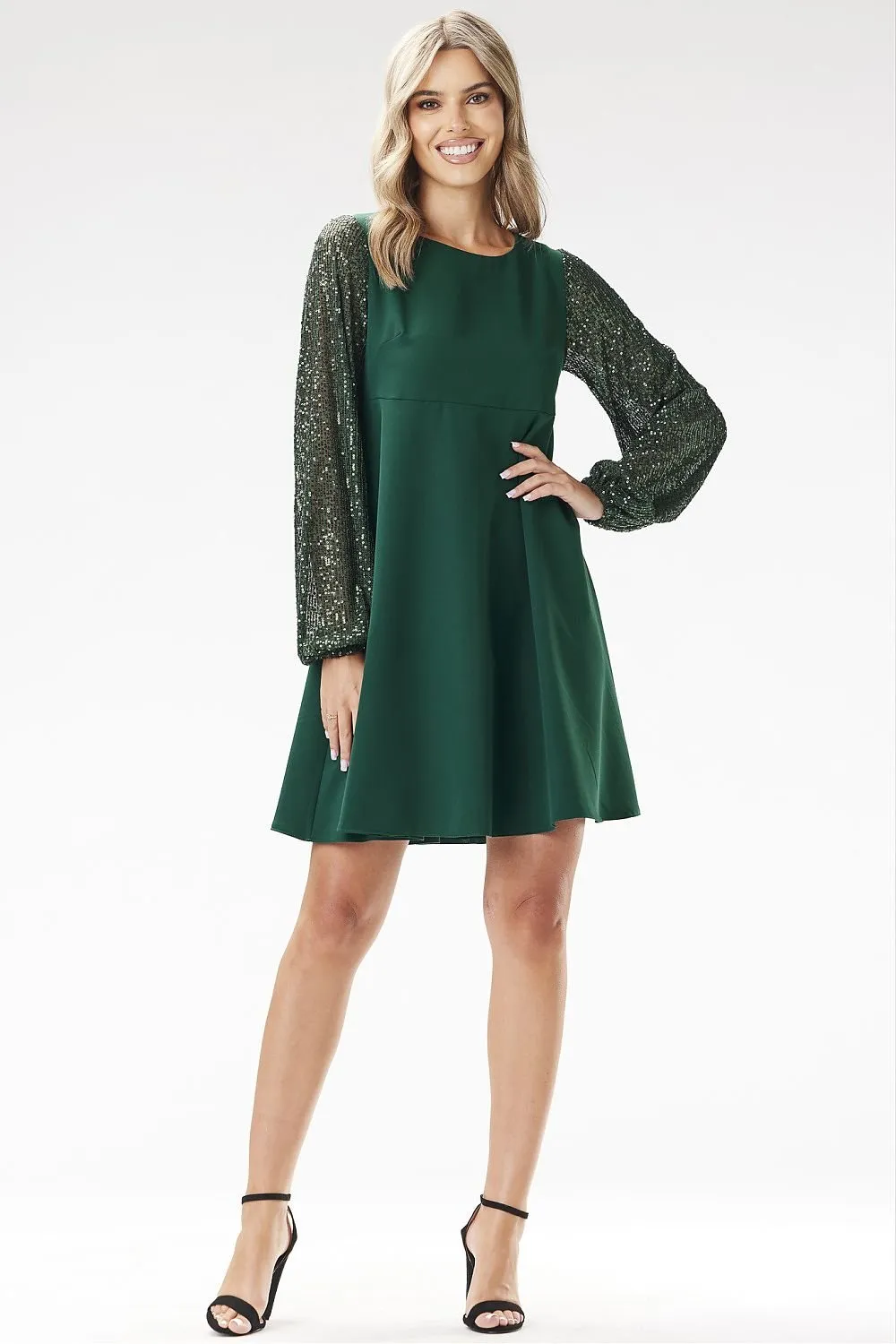 Long sequined sleeves elegant trapezoidal mini dress