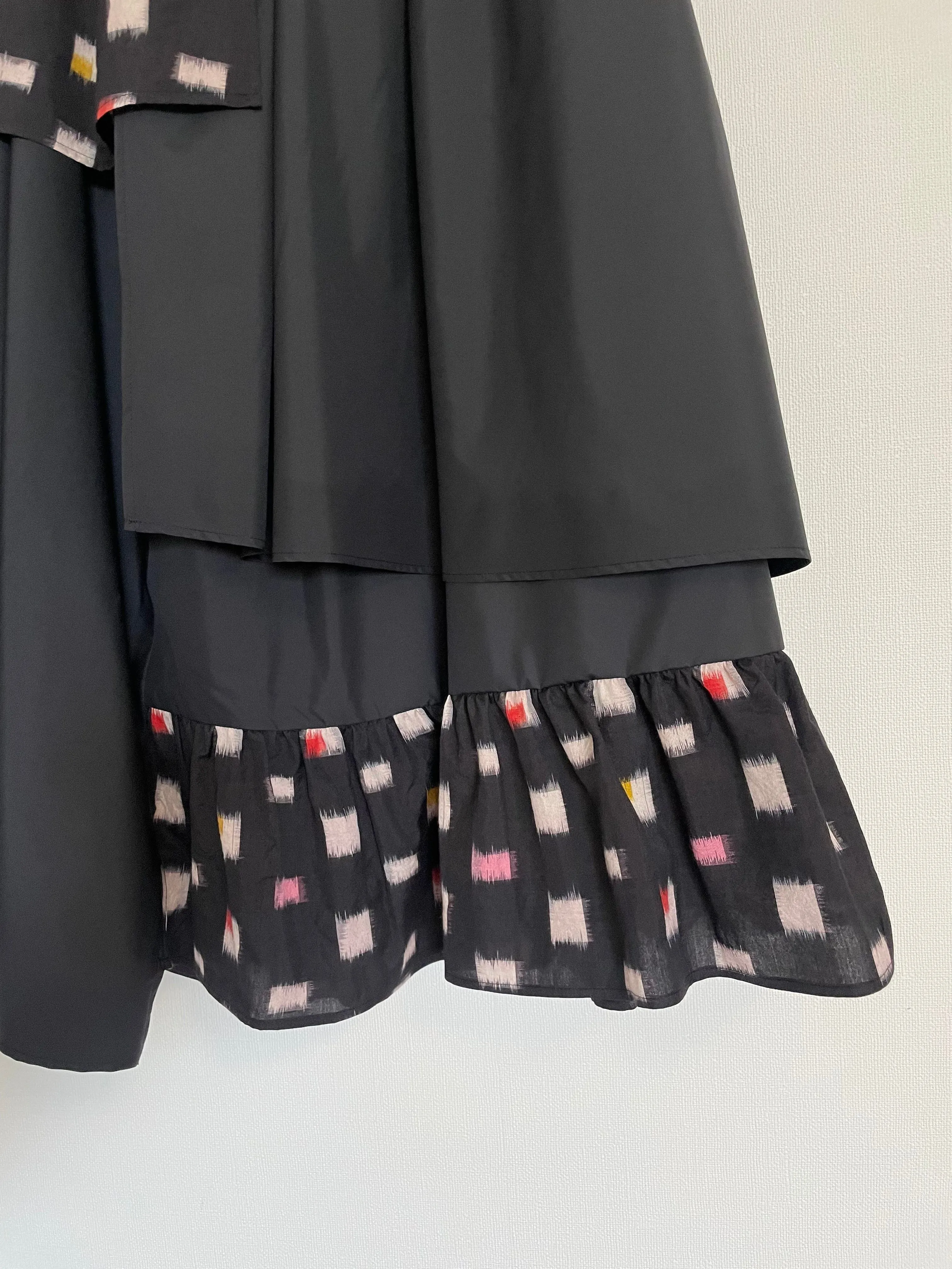 Meisen Layered Skirt Dice