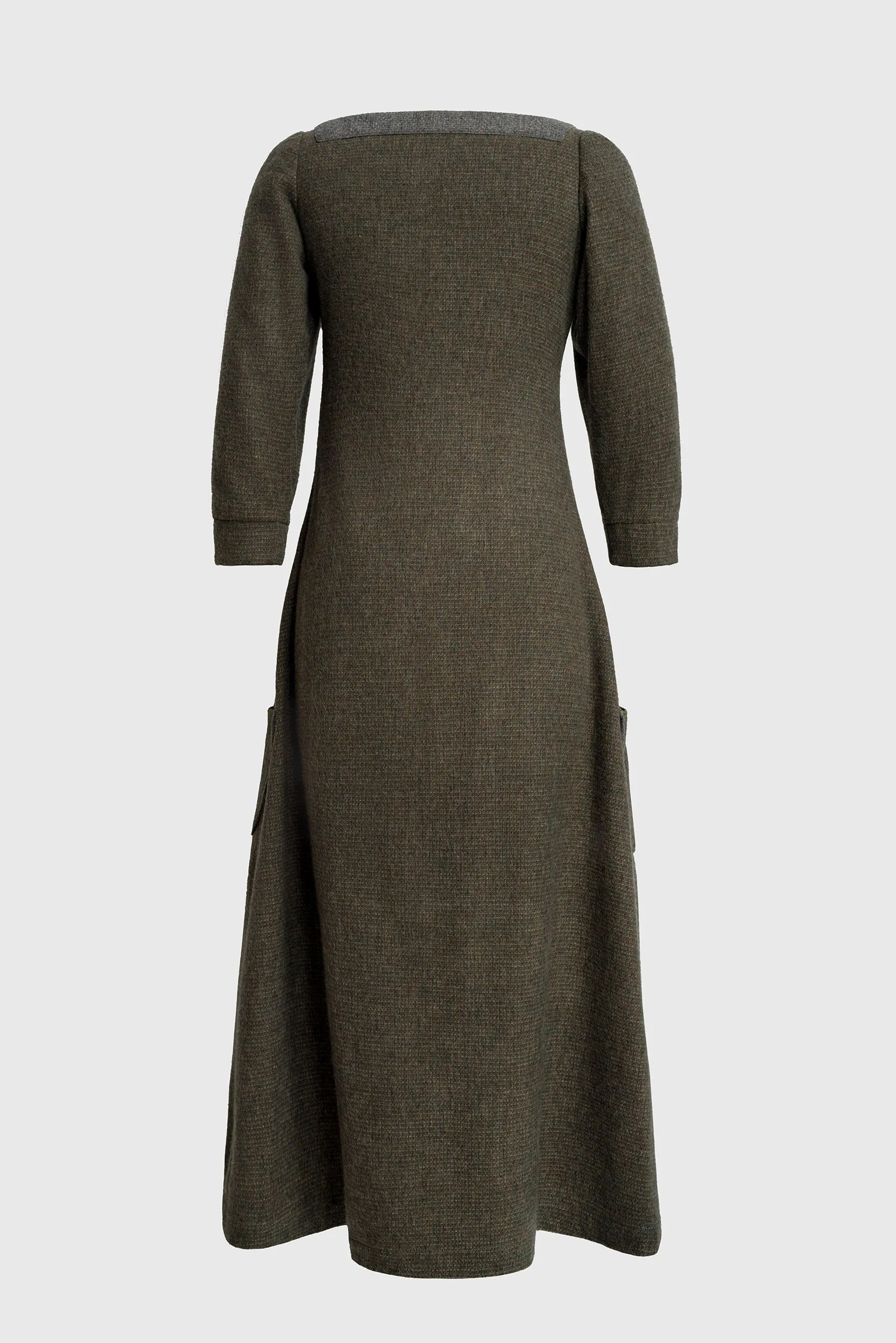 Mid-Length Sleeved Dress