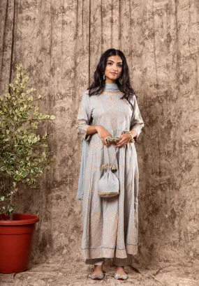 Nazakat Women's Grey Color Rayon Anarkali Kurta Pant Dupatta With Fancy Potli