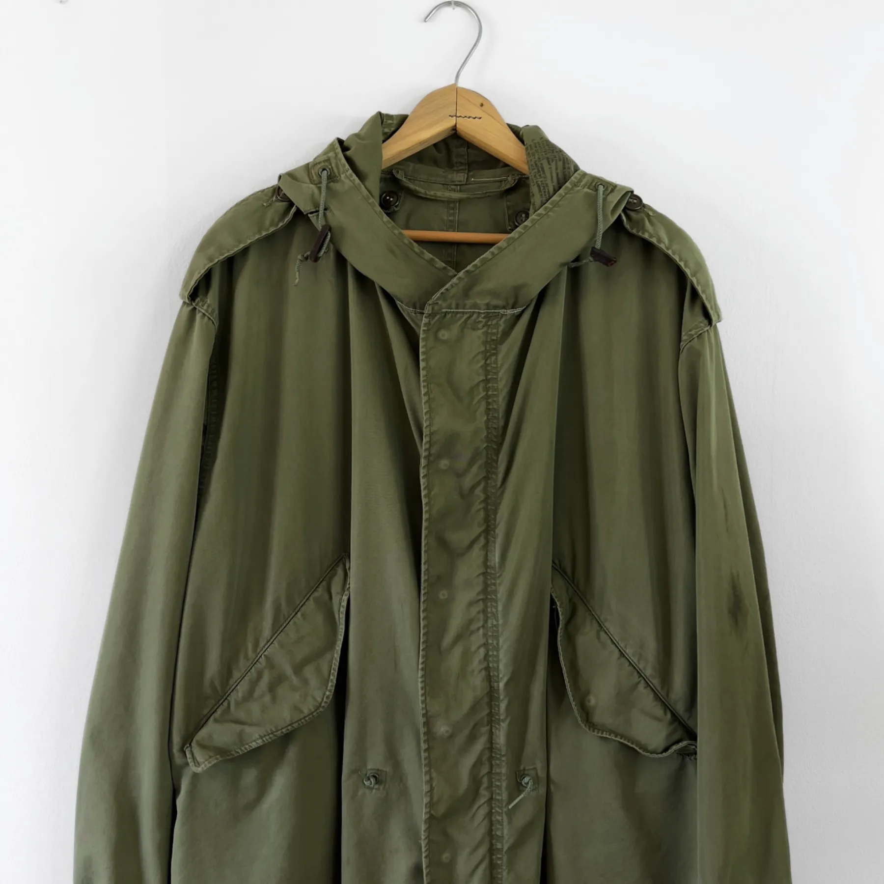 Vintage 1950s U.S. Army M-1951 Hooded Fishtail Parka Shell Jacket