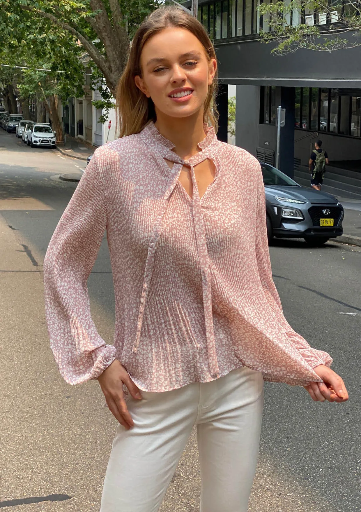 ZW240SS Tie Up Neck Leopard Print Blouse (Pack)